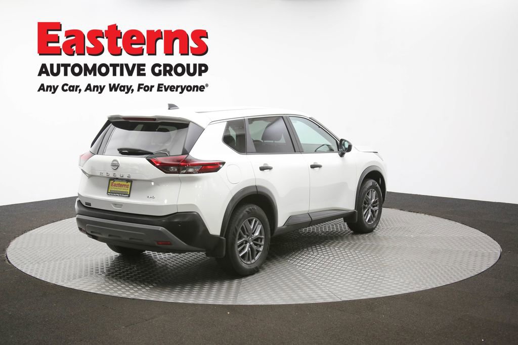 Used 2022 Nissan Rogue S image 40