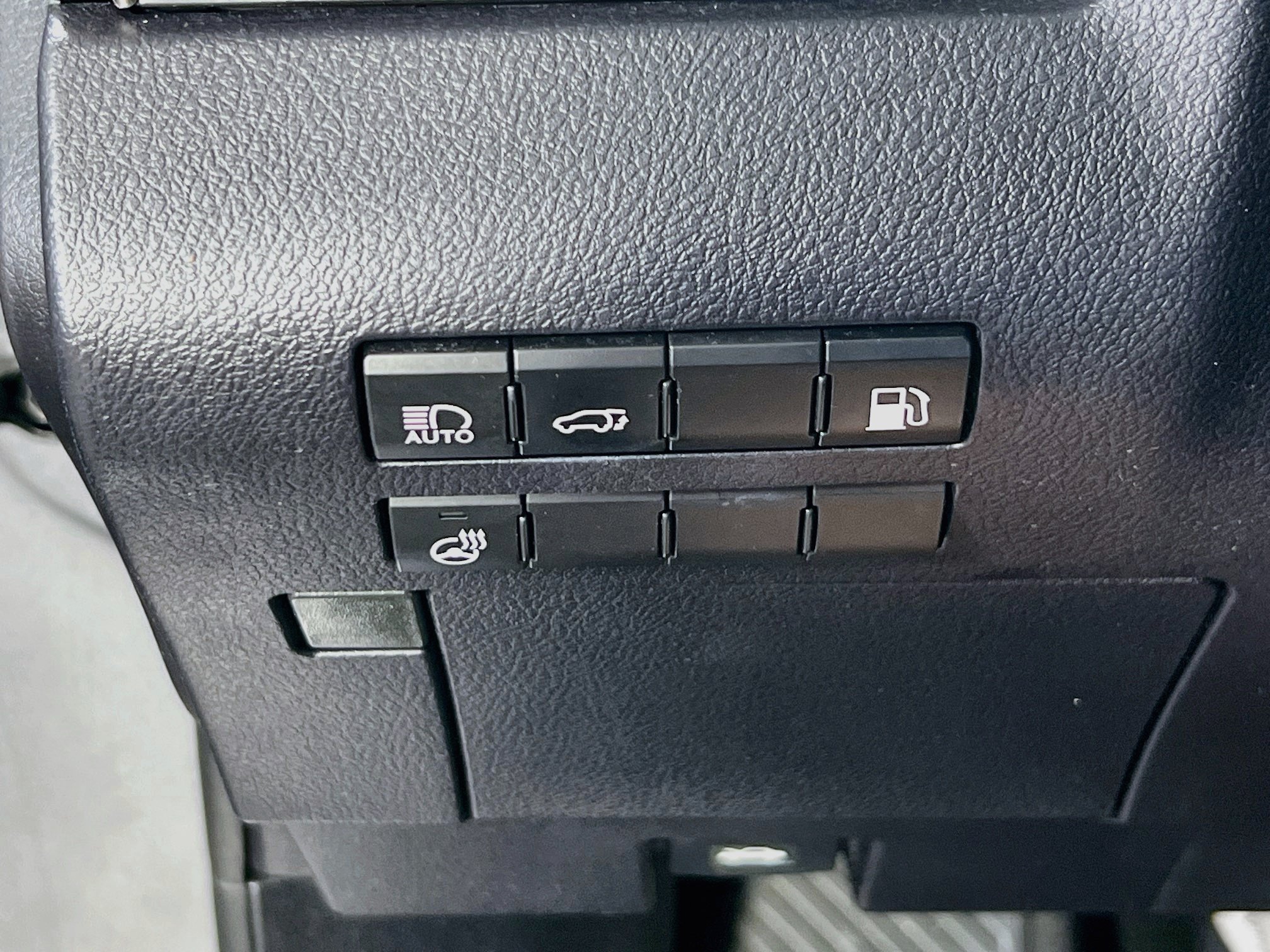 Used 2021 Lexus RX 450h AWD w/ Premium Package image 10