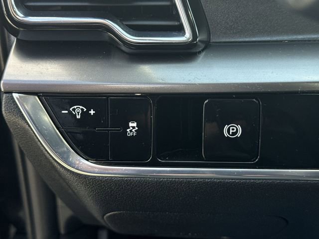 Used 2023 Kia Sportage EX FWD image 18