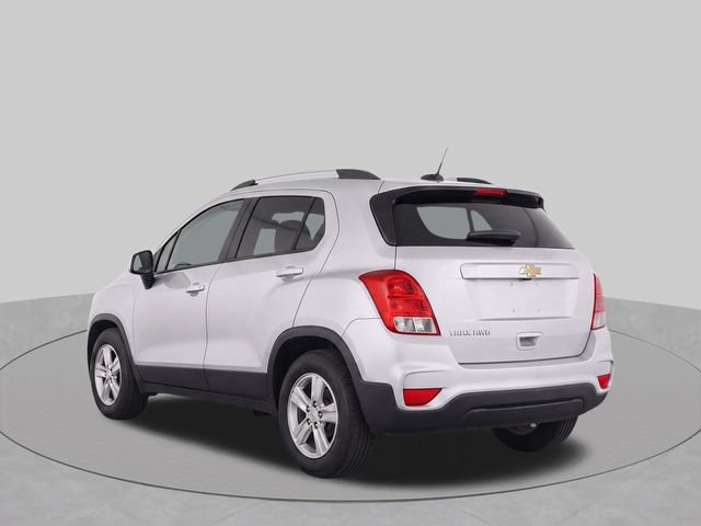 Used 2021 Chevrolet Trax LS w/ Tint and Cruise Package AWD/4WD image 4