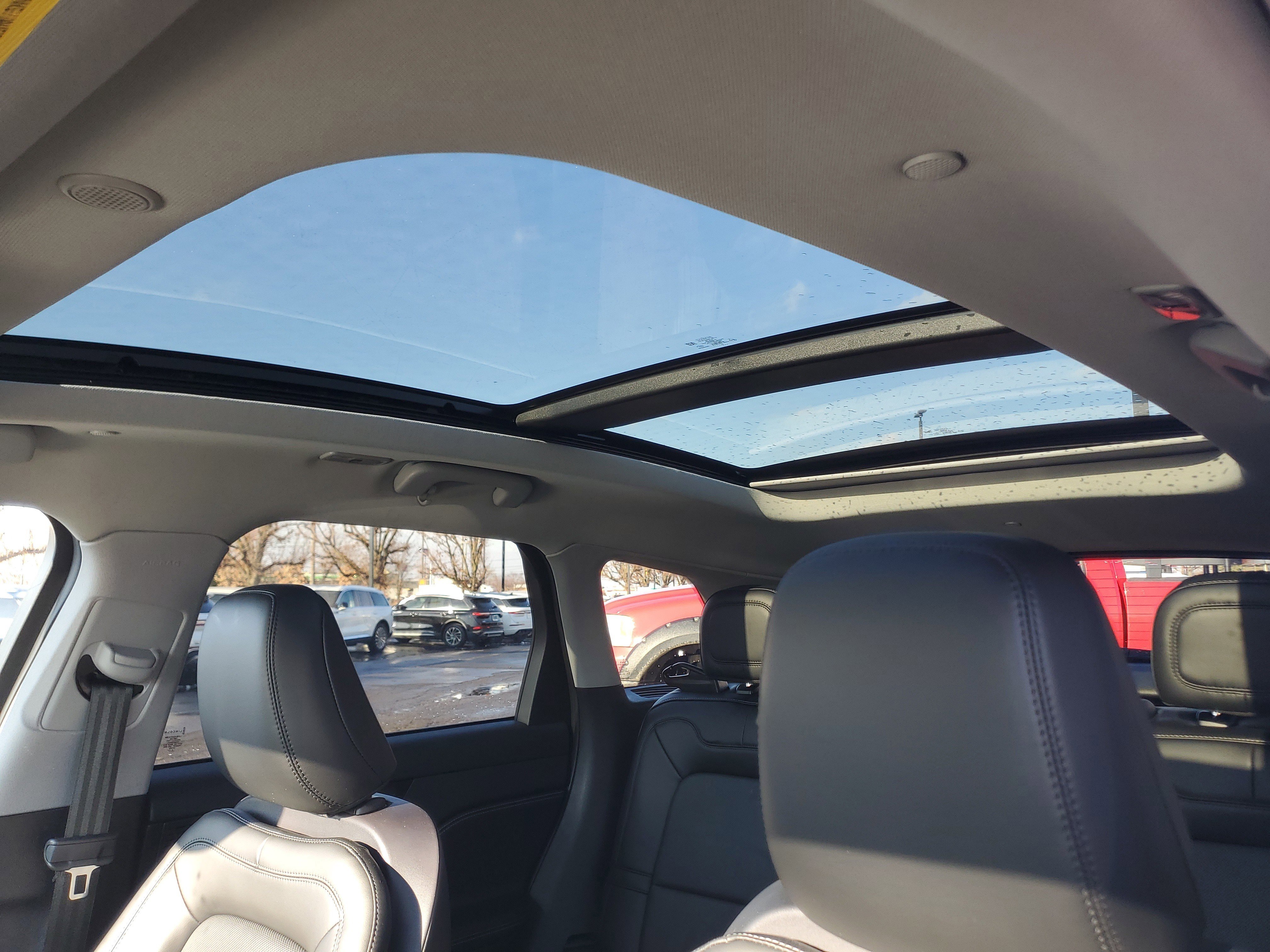 Certified 2022 Lincoln Corsair Reserve w/ Equipment Group 201A image 11