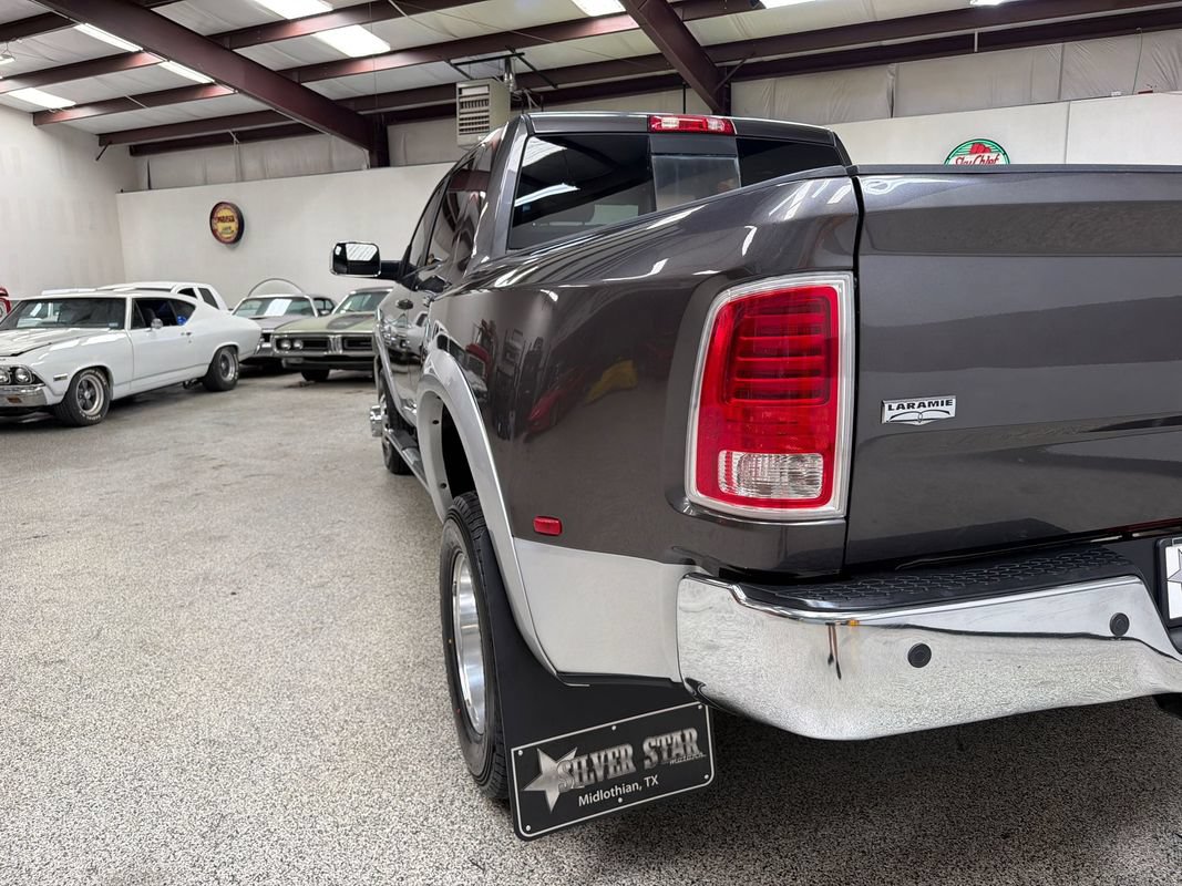 Used 2015 RAM 3500 Laramie AWD/4WD image 15
