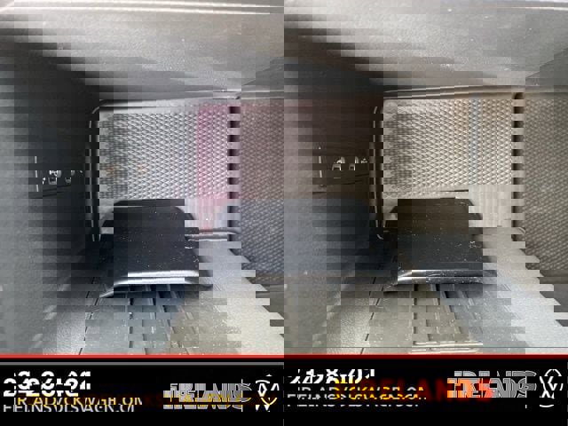 New 2025 Volkswagen Tiguan SE image 43