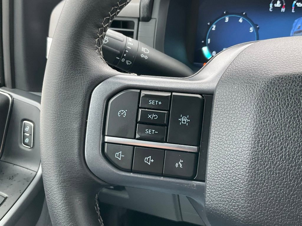 Used 2025 Ford F150 XLT w/ Equipment Group 301A Standard image 3