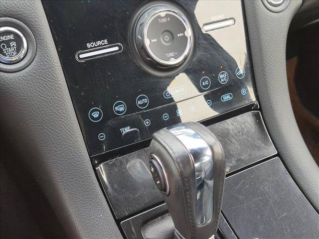 Used 2013 Ford Taurus Limited FWD image 16
