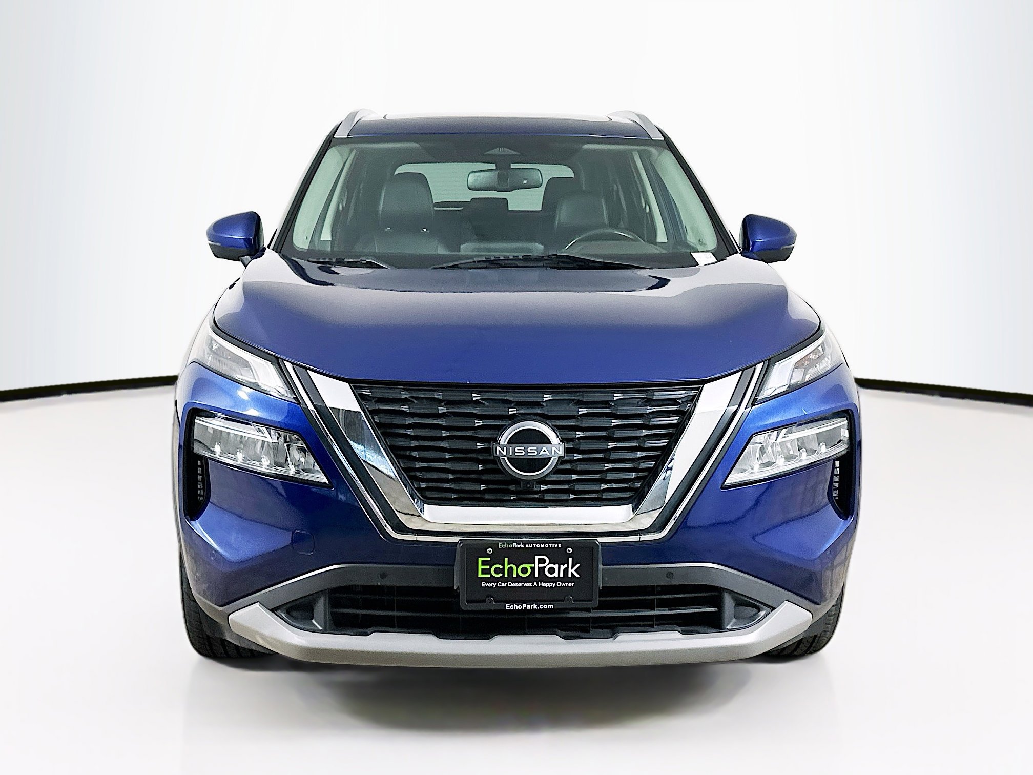 Used 2023 Nissan Rogue SL w/ SL Premium Package image 2