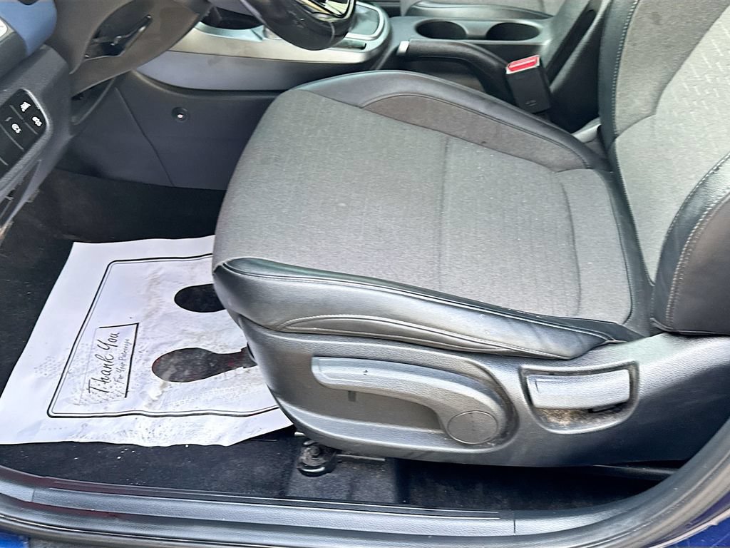 Used 2021 Kia Seltos S FWD image 21