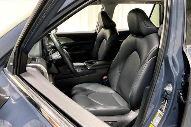 Certified 2025 Toyota Grand Highlander AWD image 26