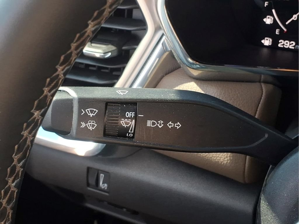 Used 2024 GMC Canyon Denali AWD/4WD image 23