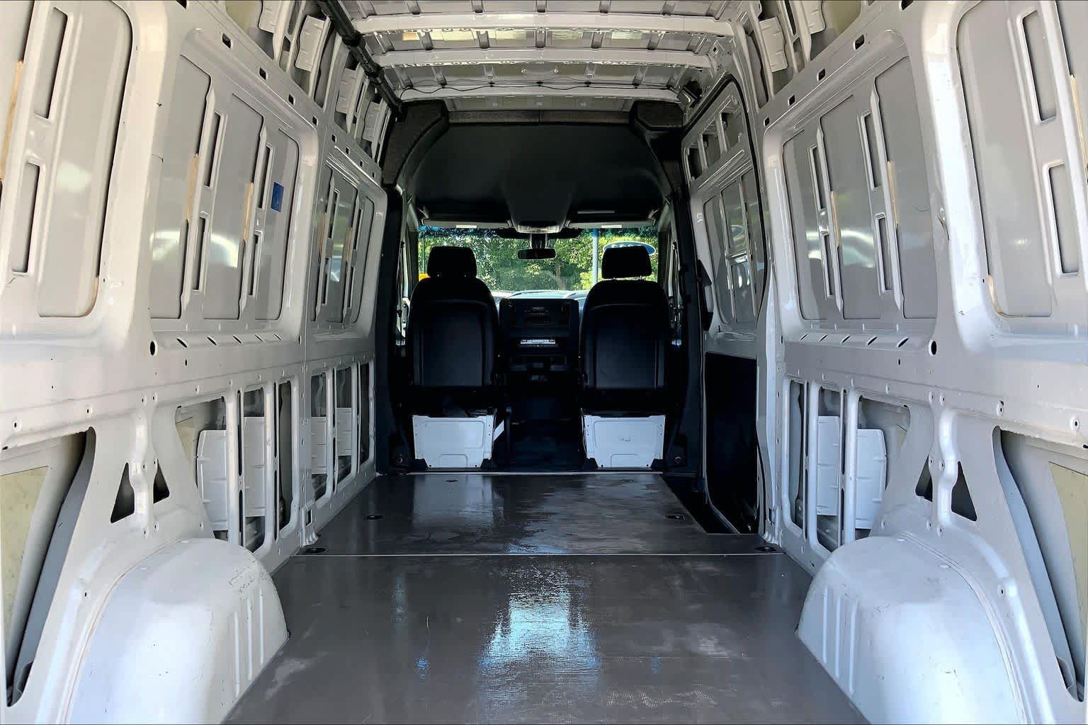 Used 2022 Mercedes-Benz Sprinter 2500 image 36