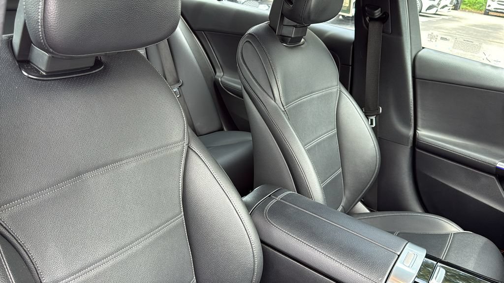 Certified 2023 Mercedes-Benz C 300 Sedan image 11