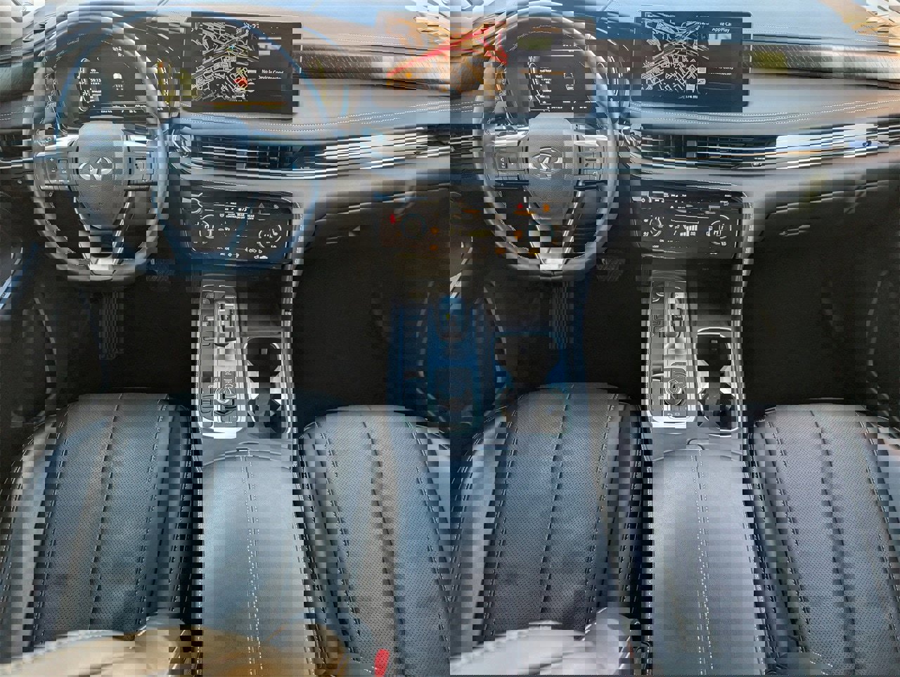 Used 2023 INFINITI QX60 Sensory w/ Cargo Package image 9