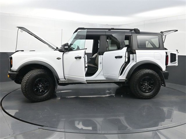 Used 2022 Ford Bronco Wildtrak image 44