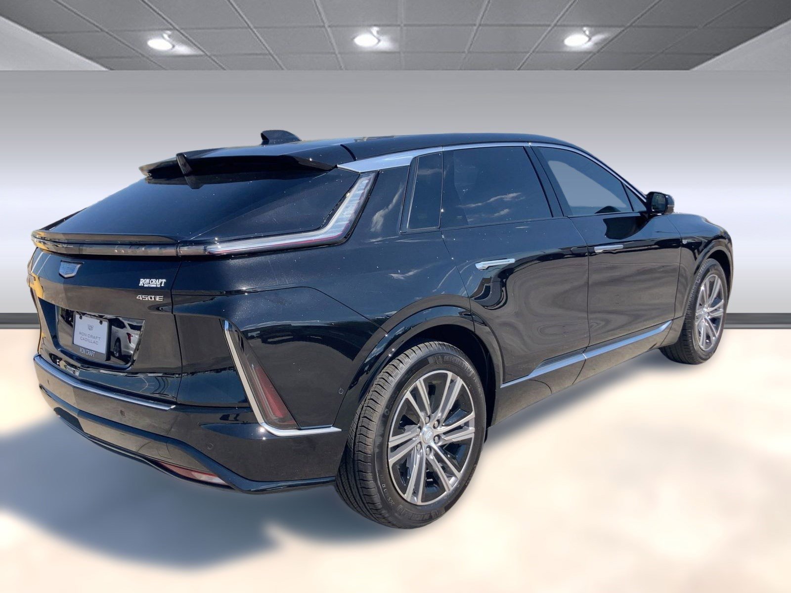 New 2026 Cadillac Lyriq Luxury image 8