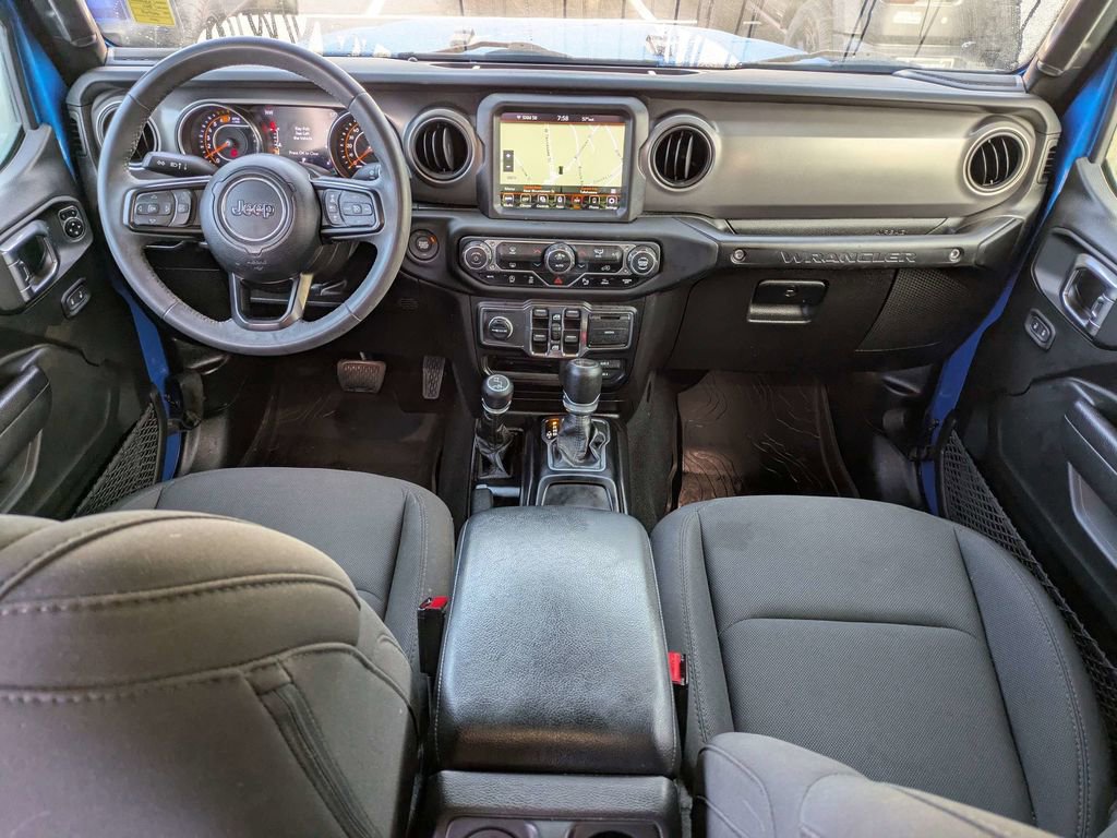 Used 2023 Jeep Wrangler Willys AWD/4WD image 16