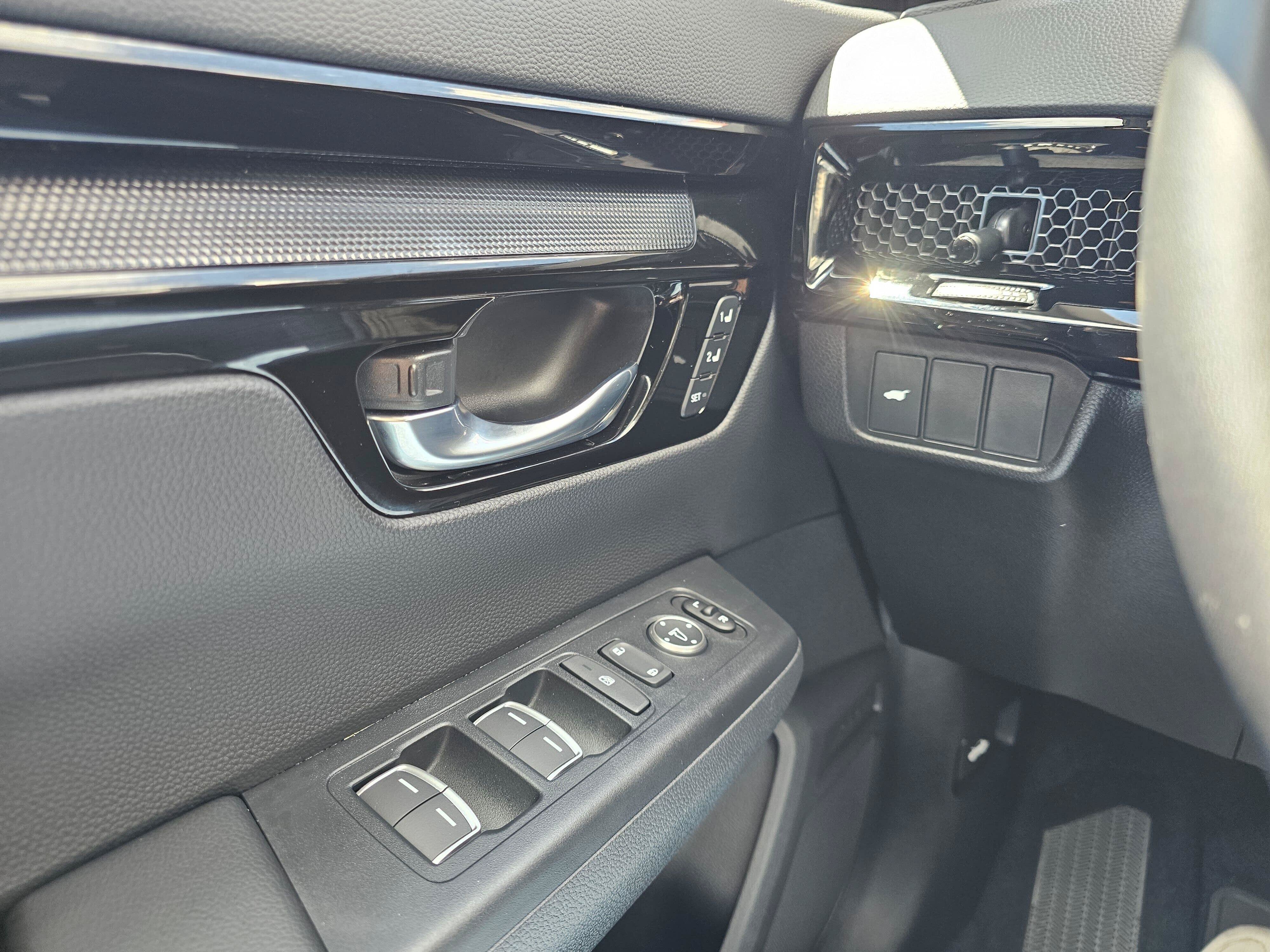 Used 2026 Honda CR-V EX-L image 30
