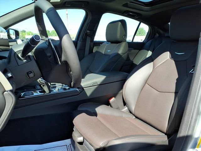 New 2026 Cadillac CT5 V w/ Technology Package AWD/4WD image 8