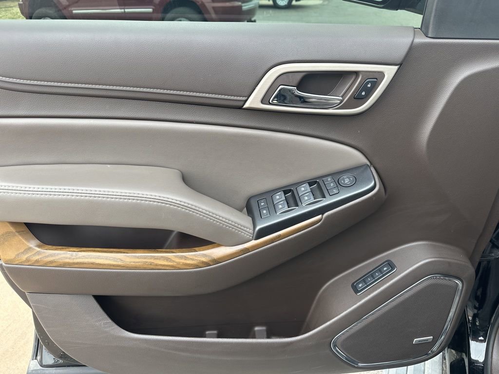 Used 2020 GMC Yukon XL Denali w/ Denali Premium Package image 18