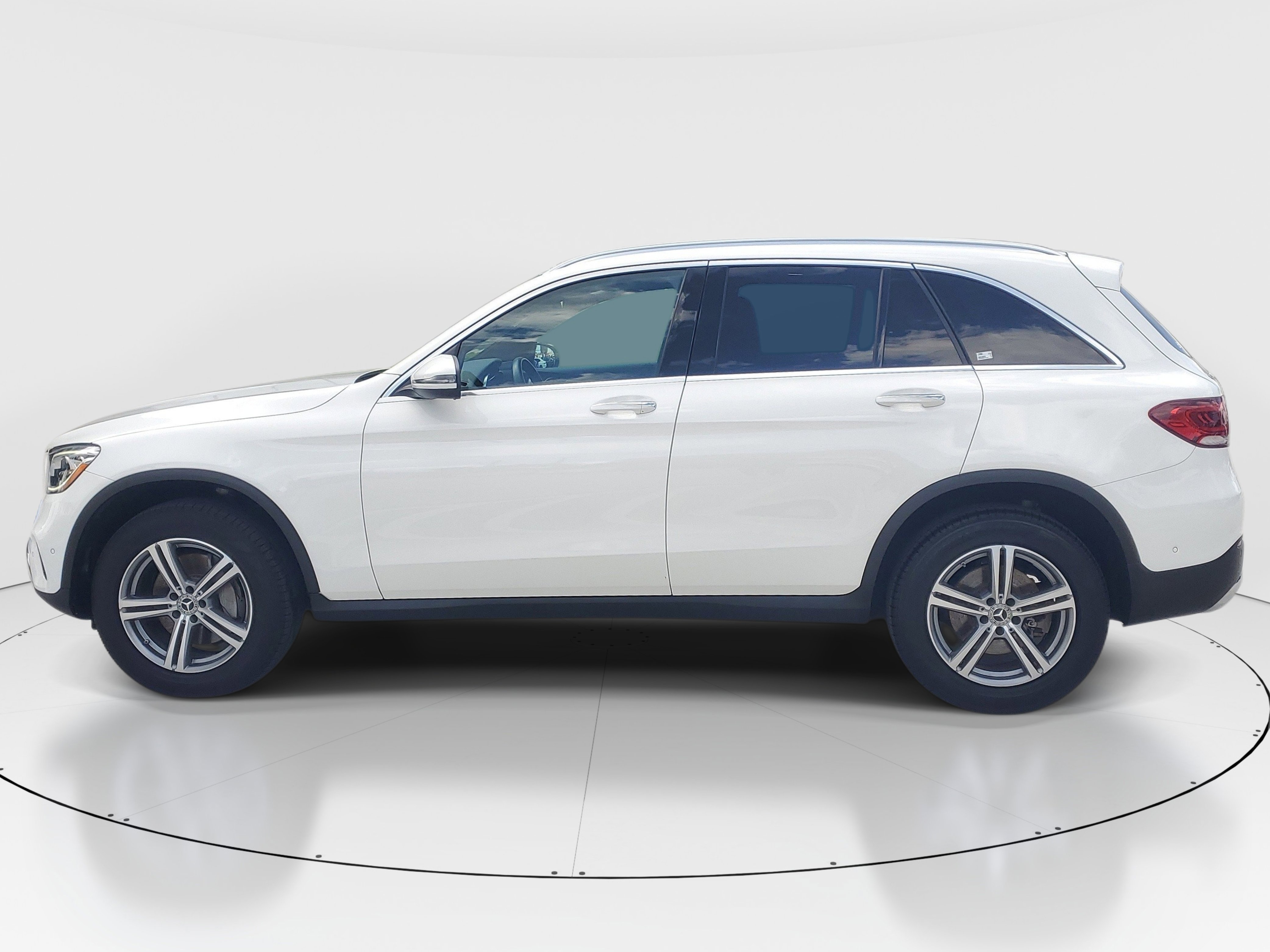 Used 2022 Mercedes-Benz GLC 300 image 7