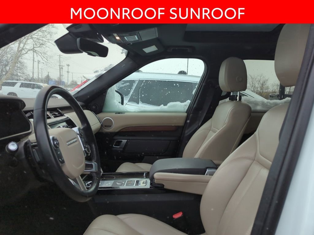 Used 2018 Land Rover Discovery HSE image 6