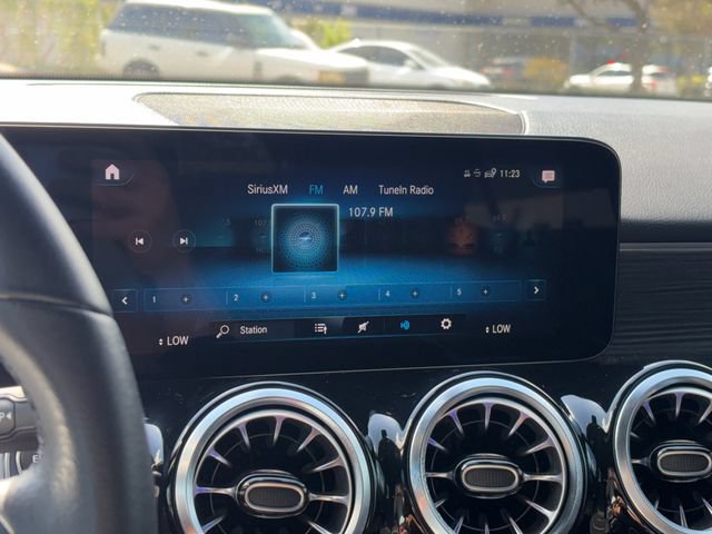 Used 2022 Mercedes-Benz GLB 250 image 17