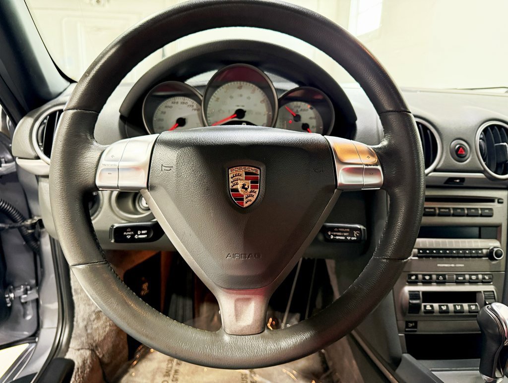 Used 2005 Porsche Boxster S image 10