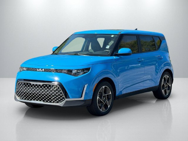 Certified 2023 Kia Soul EX FWD image 3
