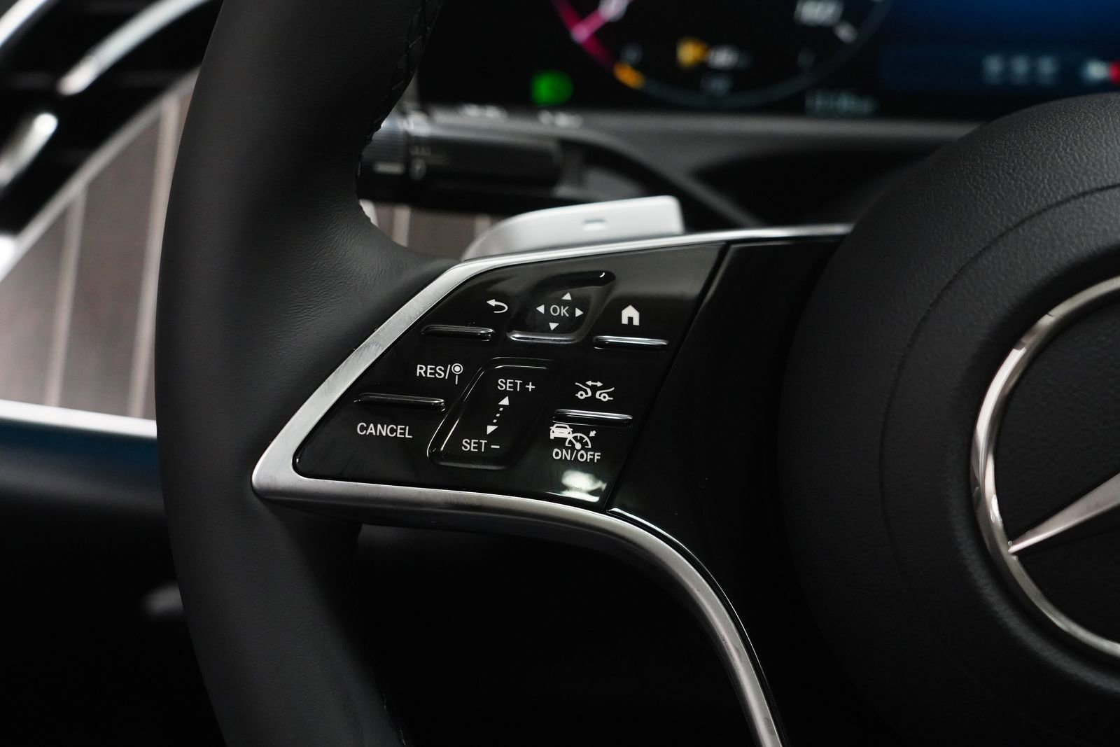 New 2026 Mercedes-Benz E 350 4MATIC Sedan image 20