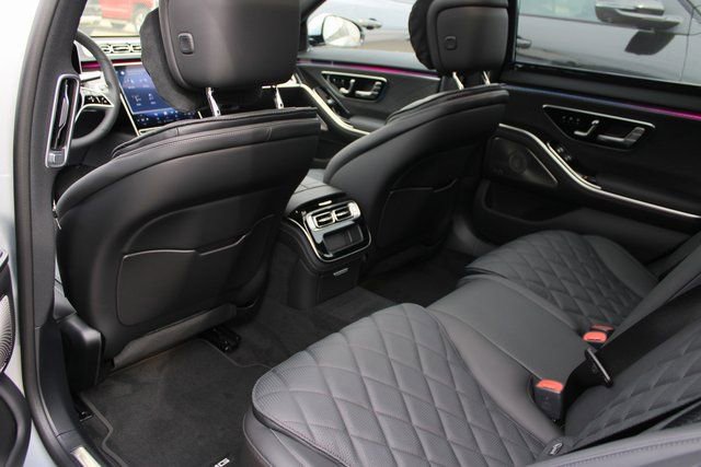 New 2026 Mercedes-Benz S 580 4MATIC Sedan image 32