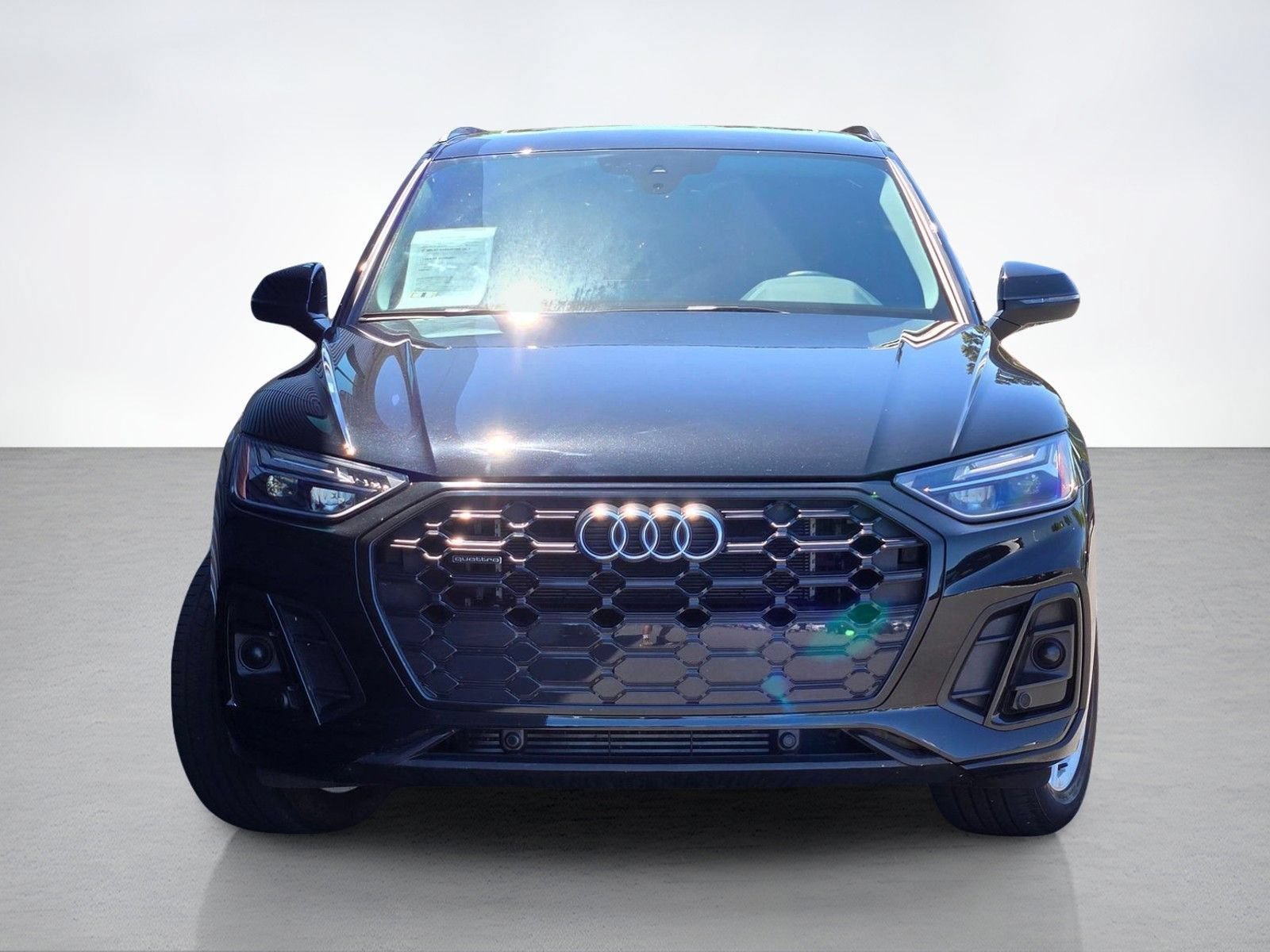 Used 2023 Audi Q5 e Premium w/ Convenience Package AWD/4WD image 3