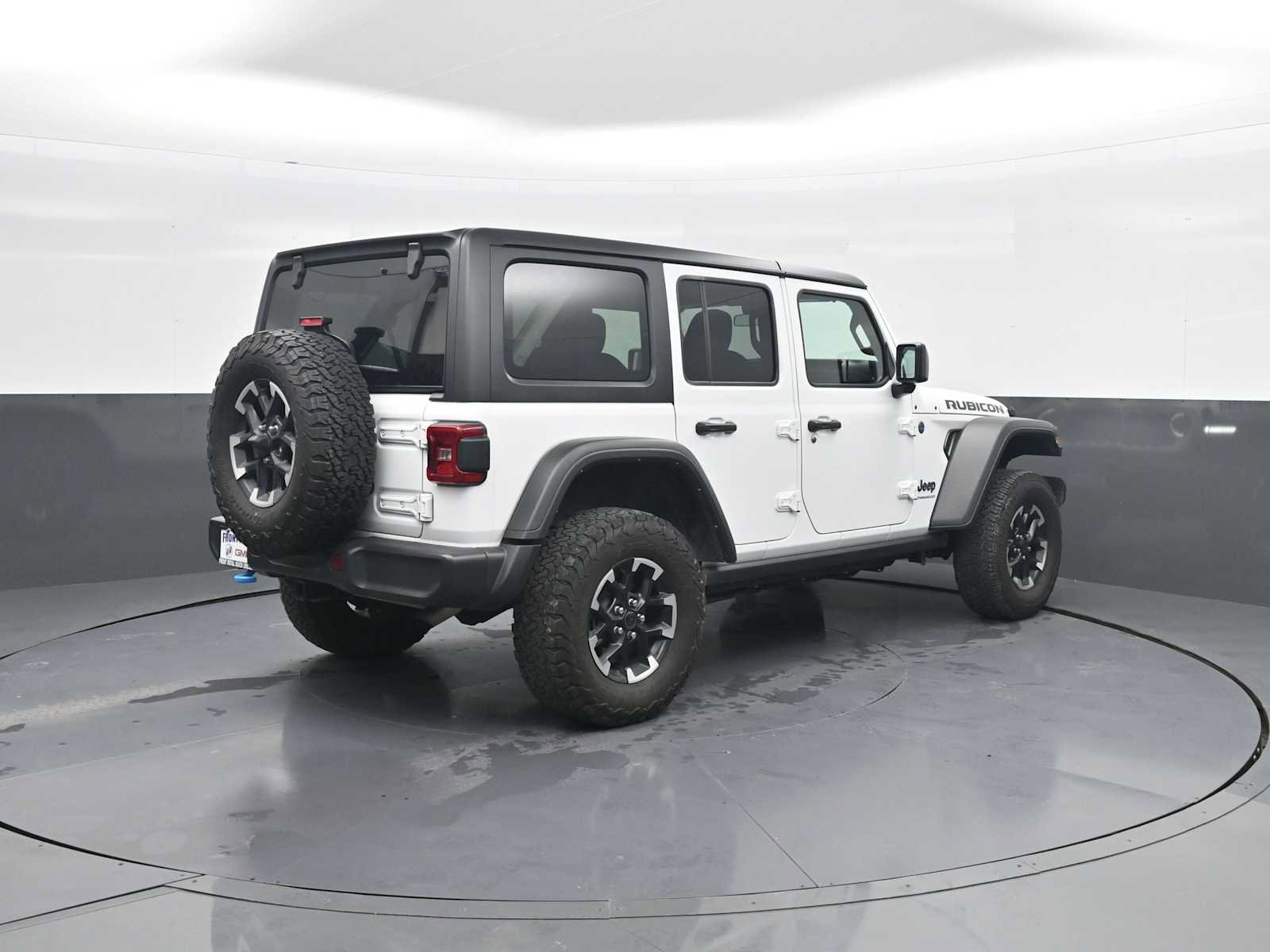 Used 2024 Jeep Wrangler Unlimited Rubicon 4xe AWD/4WD image 8