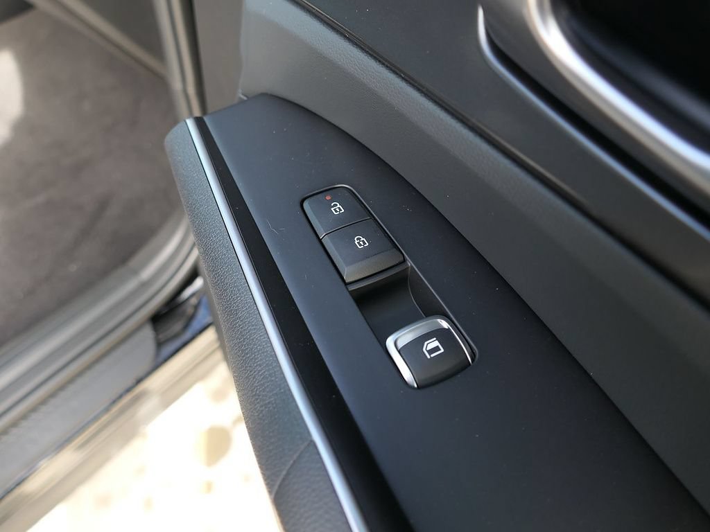 New 2026 Kia Sorento S FWD image 44