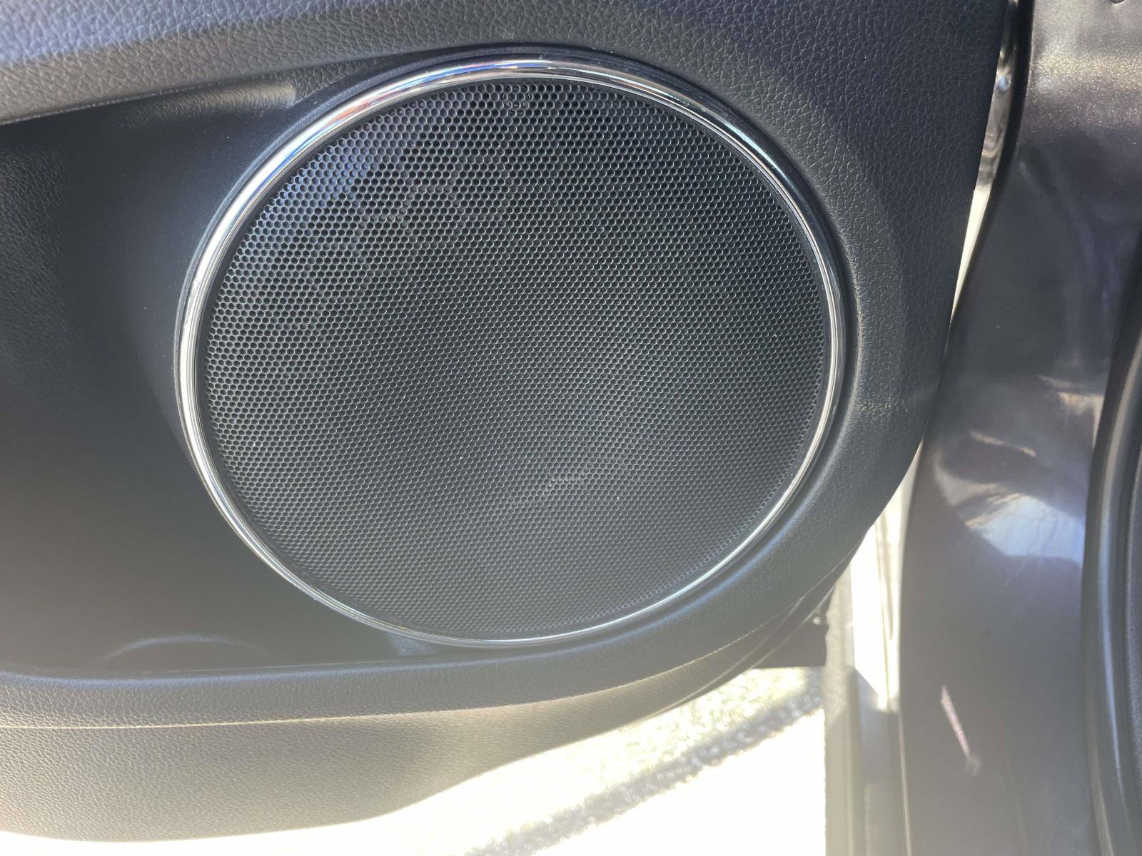 Used 2016 Honda HR-V EX image 12