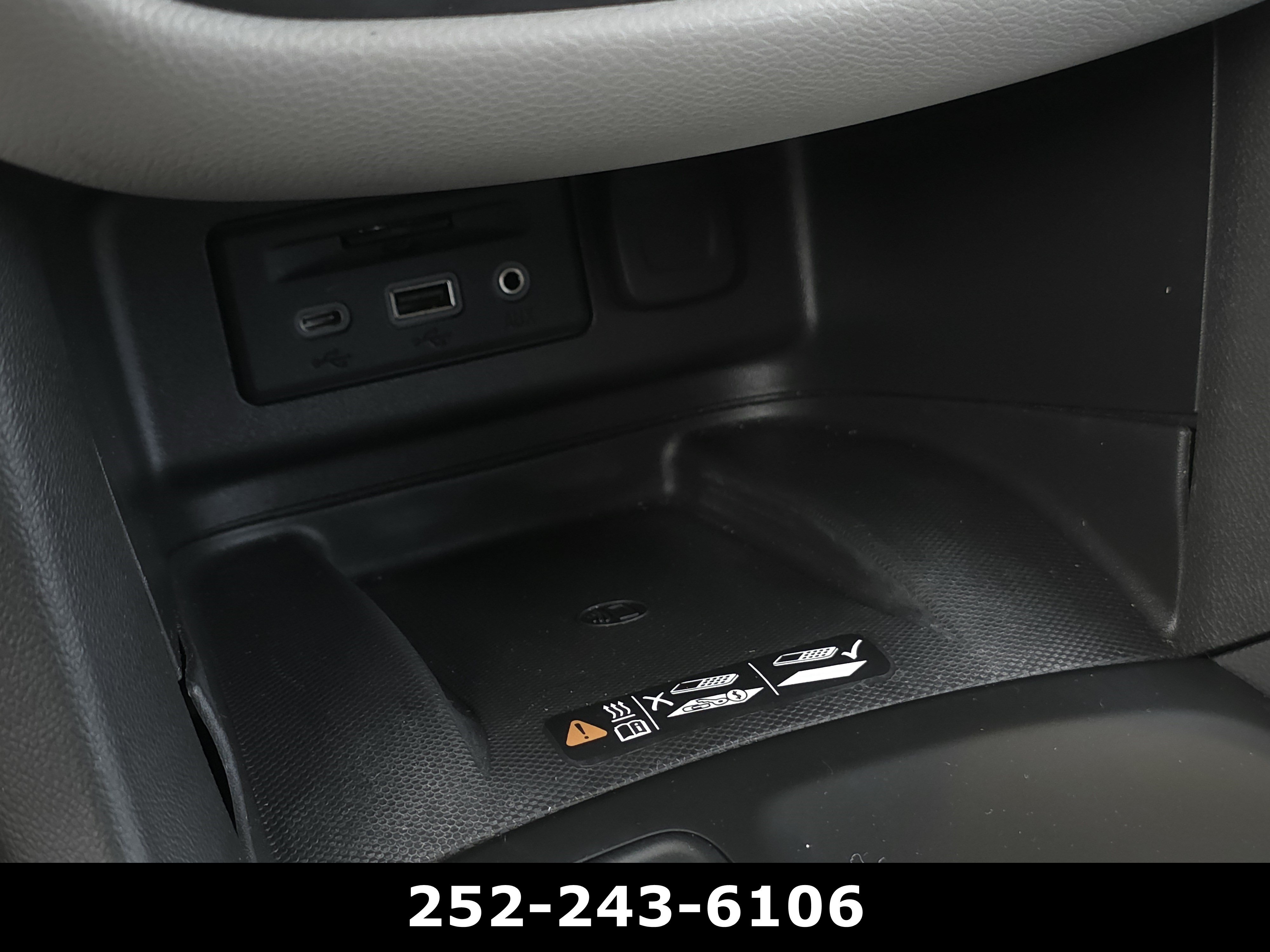 Used 2020 Chevrolet Equinox Premier FWD image 14