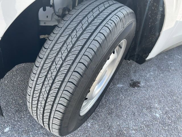 New 2025 Ford Maverick XL image 11