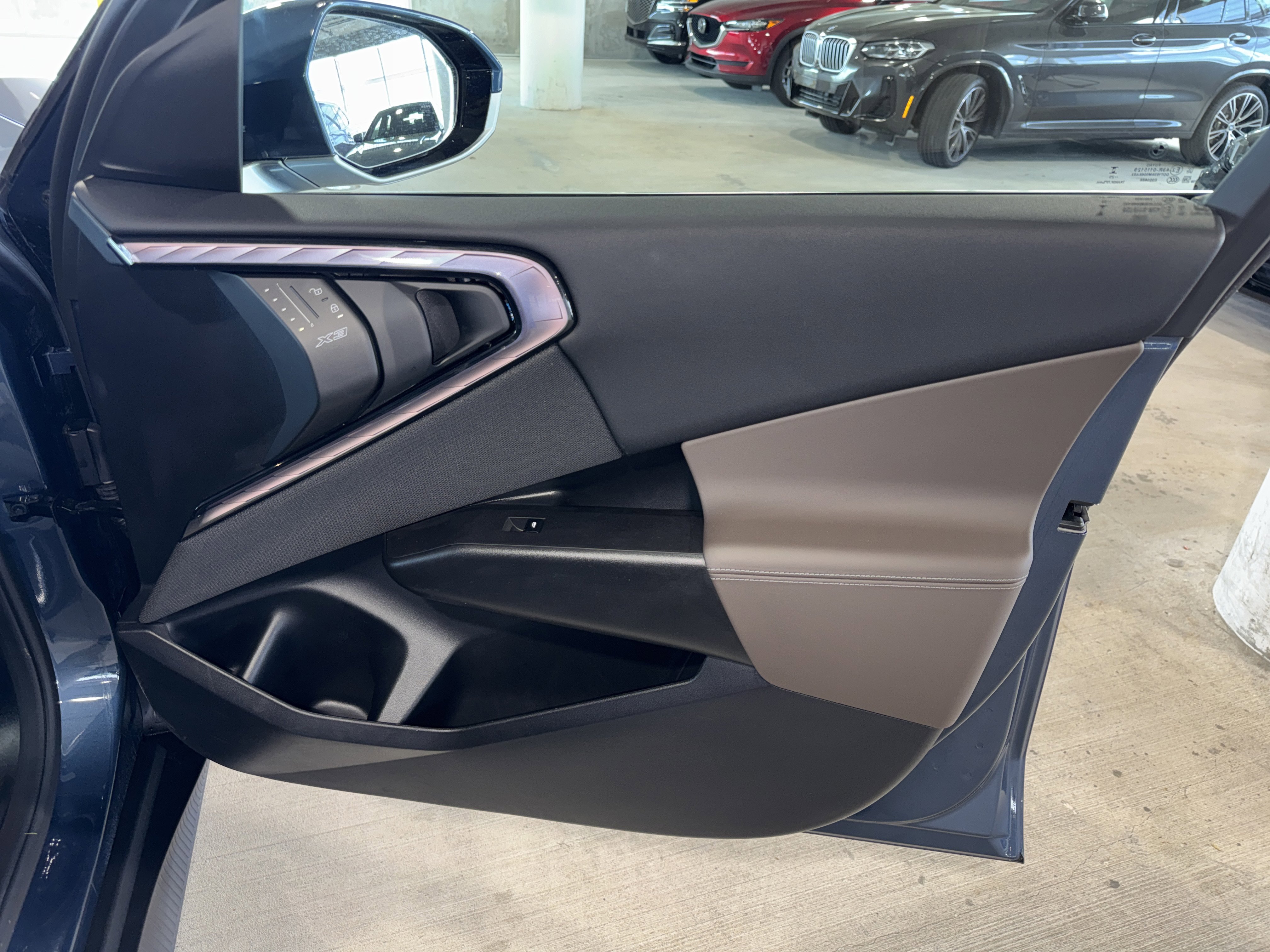 Certified 2025 BMW X3 xDrive30i w/ Premium Package image 9