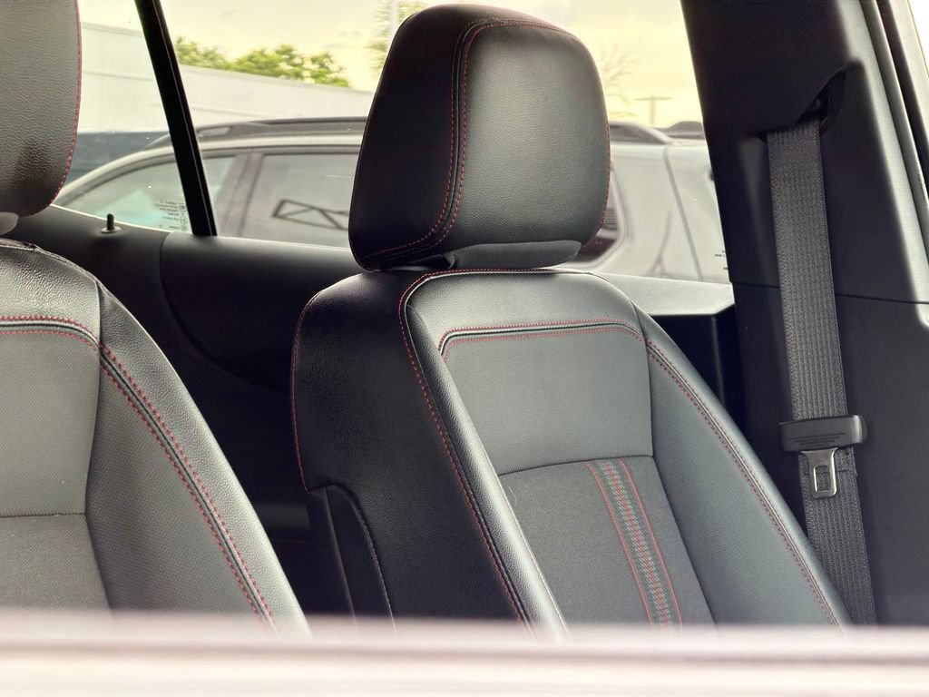 Used 2024 Chevrolet Equinox RS w/ LPO, Floor Liner Package FWD image 35