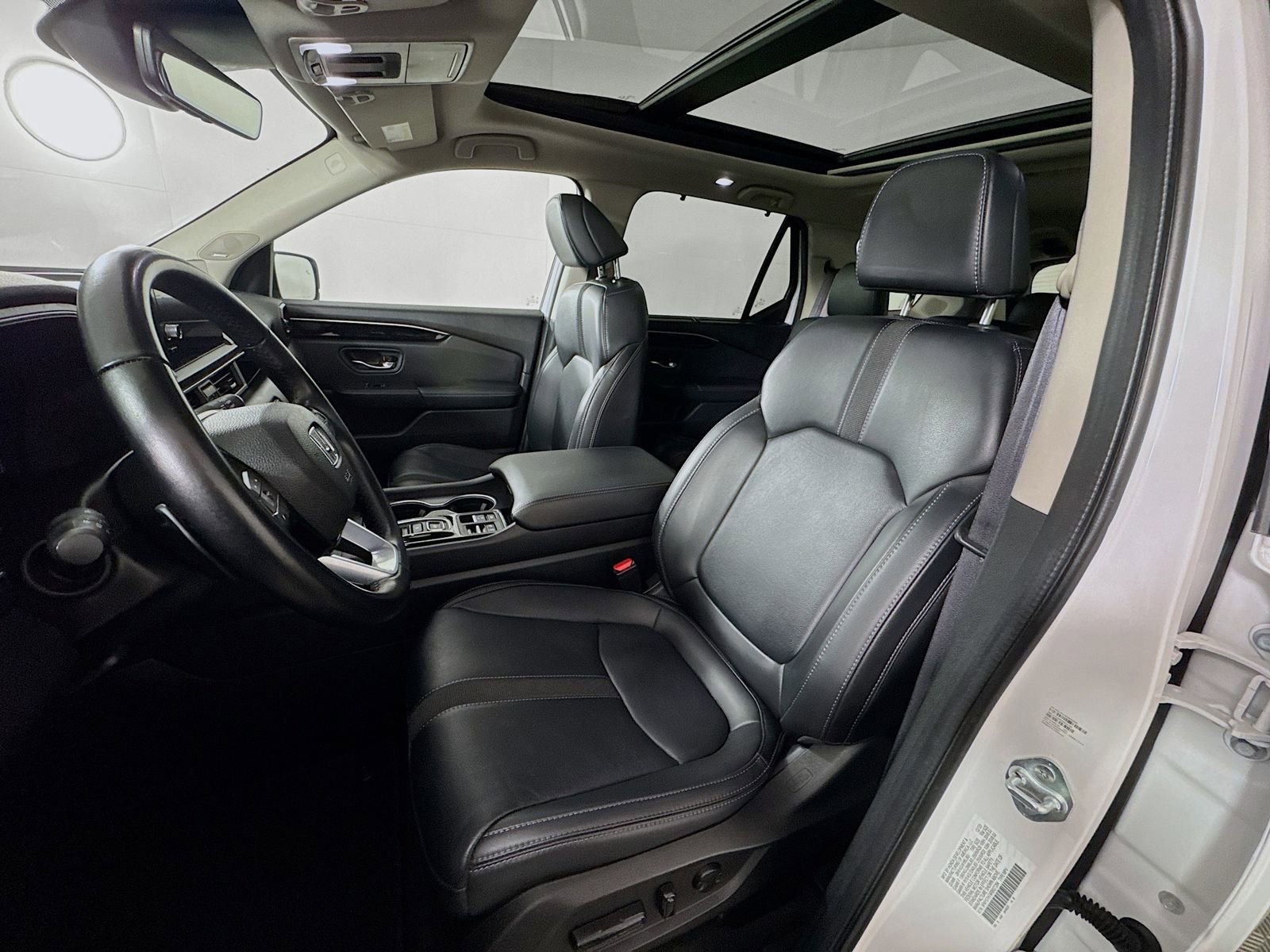 Used 2023 Honda Pilot Touring image 10