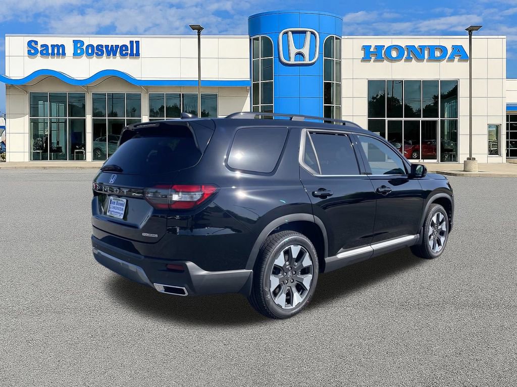 New 2026 Honda Pilot Touring image 3