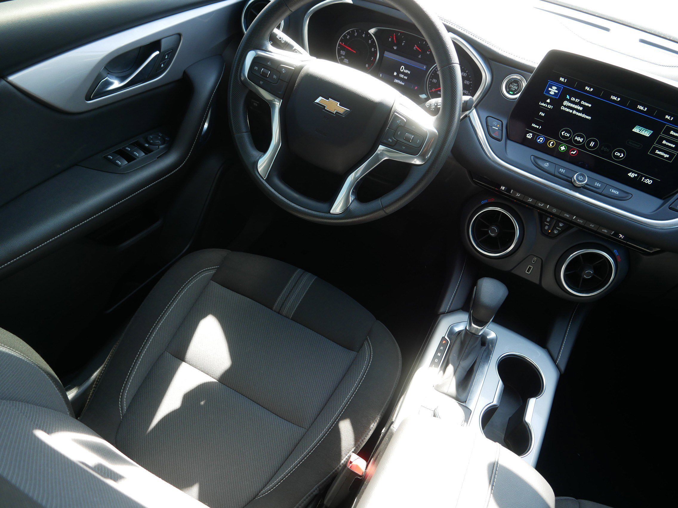 Used 2023 Chevrolet Blazer LT w/ Driver Confidence Package image 9