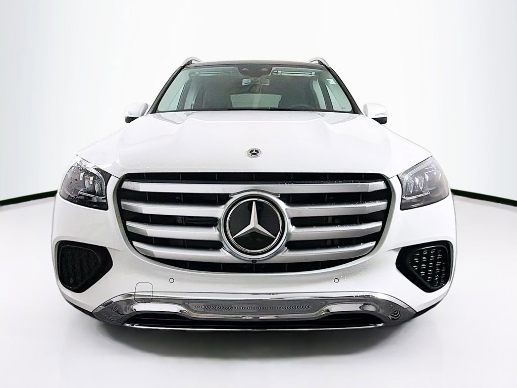 Used 2026 Mercedes-Benz GLS 450 4MATIC image 2