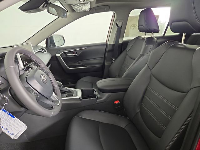 Used 2025 Toyota RAV4 XLE Premium image 12