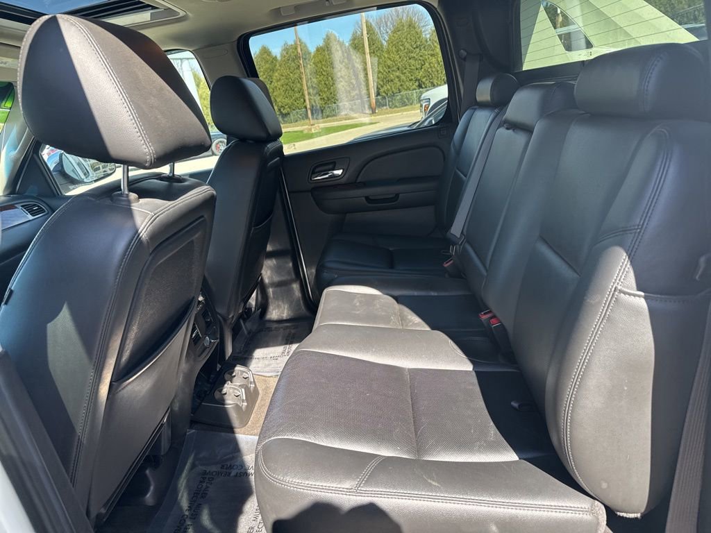 Used 2012 Chevrolet Avalanche LTZ image 18