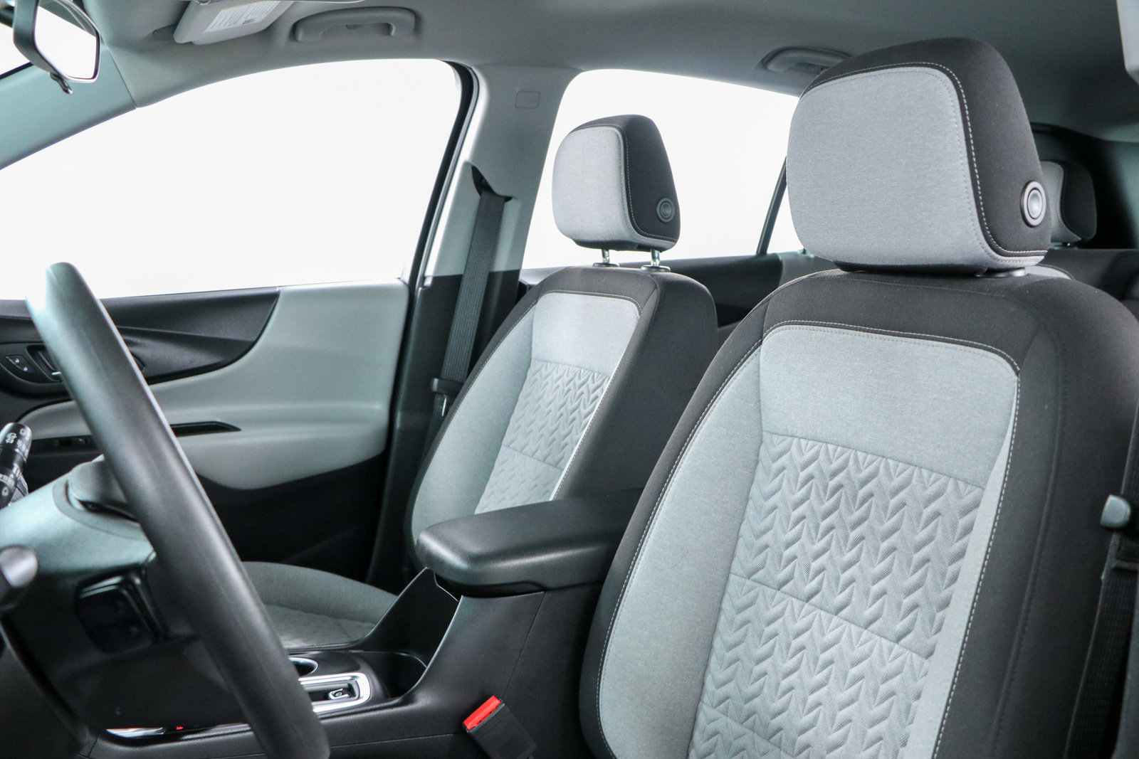 Used 2022 Chevrolet Equinox LS image 24