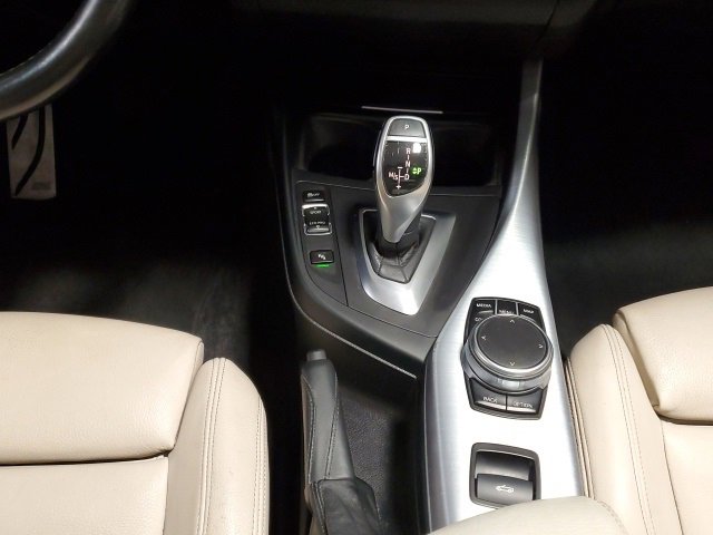 Used 2017 BMW 230i xDrive Convertible image 22