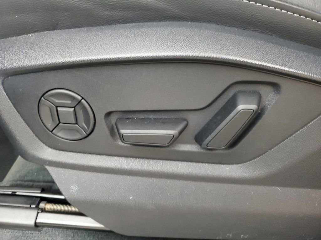 Used 2025 Audi Q7 2.0T Premium w/ Convenience Package image 21