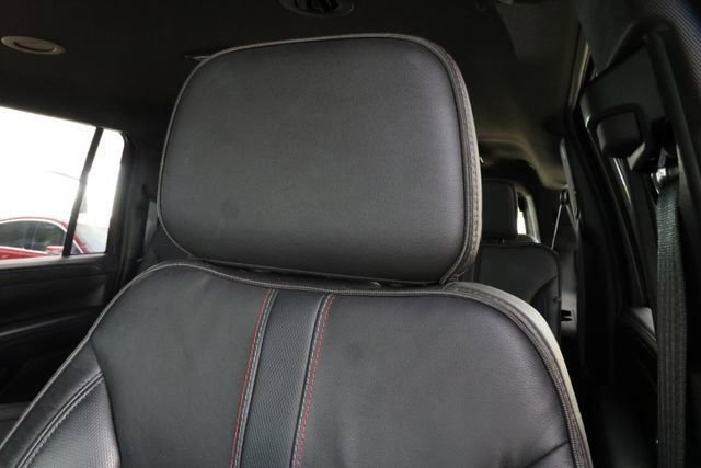 Used 2021 Chevrolet Suburban RST w/ Luxury Package image 11