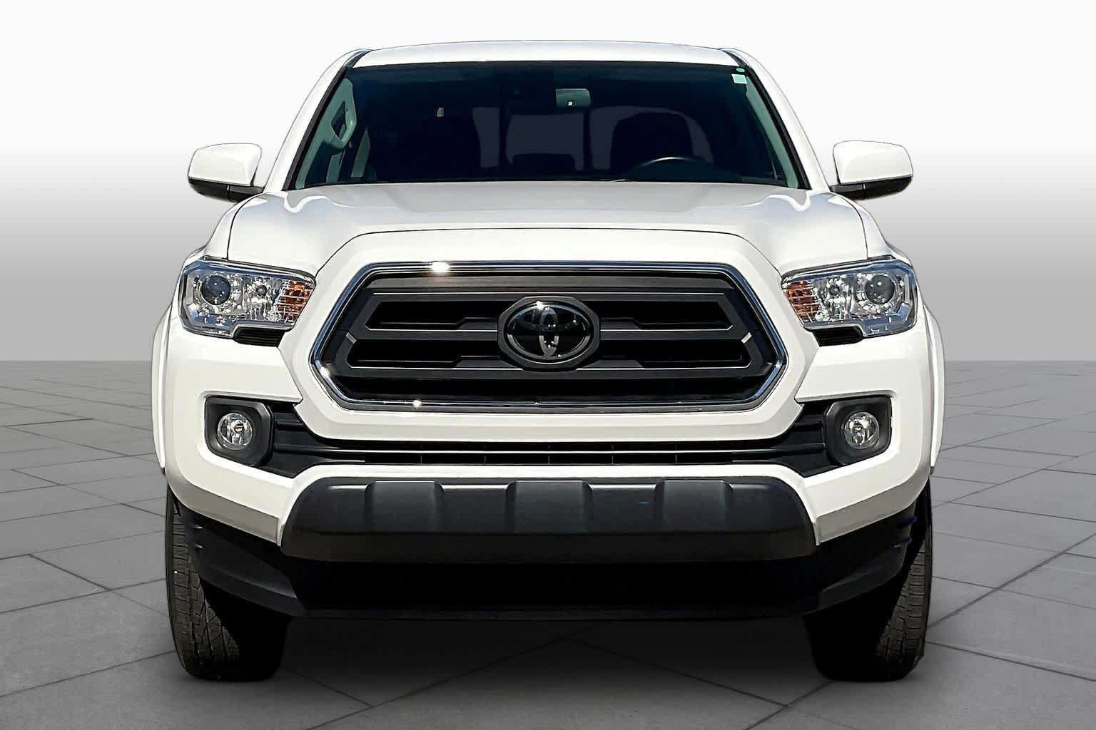 Used 2023 Toyota Tacoma SR5 RWD image 4