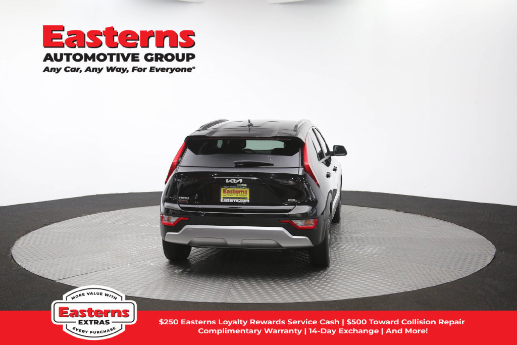 Used 2024 Kia Niro LX FWD image 38