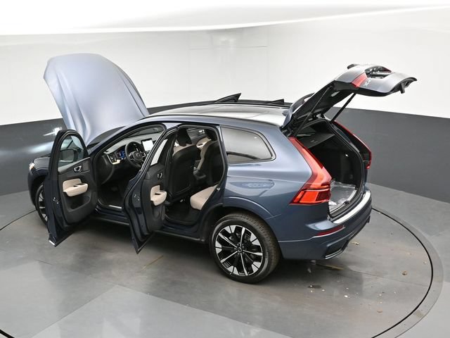 New 2026 Volvo XC60 B5 Plus w/ Protection Package Premier AWD/4WD image 50